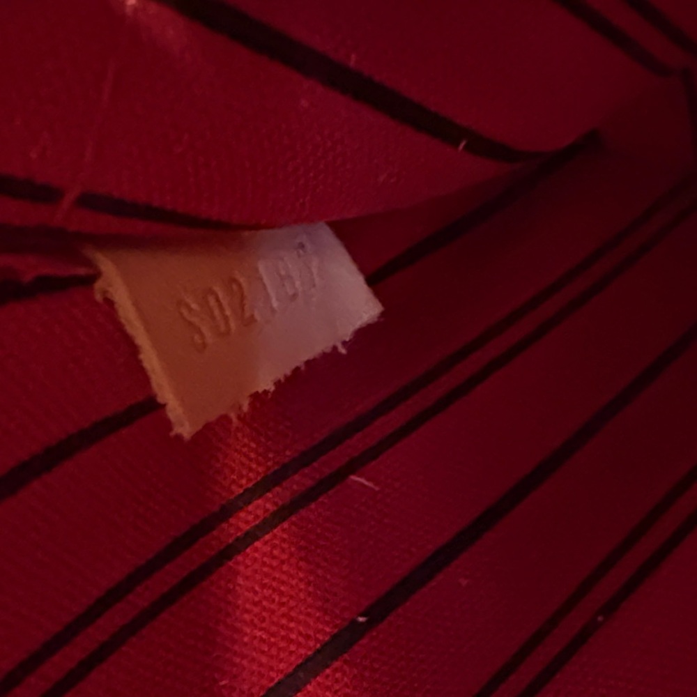 Louis Vuitton Brown and Gold Monogram Wristlet - Picture 6 of 7